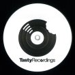 画像2: V.A. - TASTY RECORDINGS SAMPLER 003【12"INCH】TLC/"NO SCRUBS"ネタをはじめ懐かしいR&B/HIP HOPネタを使用したDISCO & FUNKY HOUSE！ (2)