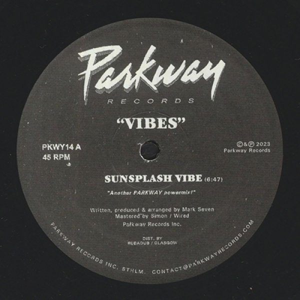 画像1: MARK SEVEN - VIBES 【12"INCH】 80年代前半〜中盤頃のガラージ系トラックやPAUL SIMPSON諸作などを彷彿させるようなエレクトリック・ディスコ〜プロト・ハウス路線をセンス良く巧みに展開！ (1)